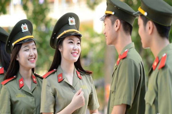 Mơ thấy công an điềm lành hay dữ, đánh số nào trúng?
