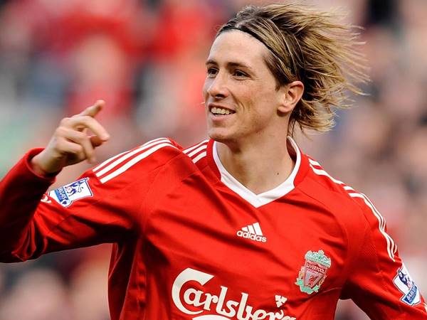 tiền đạo huyền thoại Liverpool