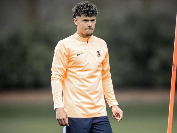 Tin Arsenal: Pháo thủ vượt mặt MU trong vụ Maxi Araujo